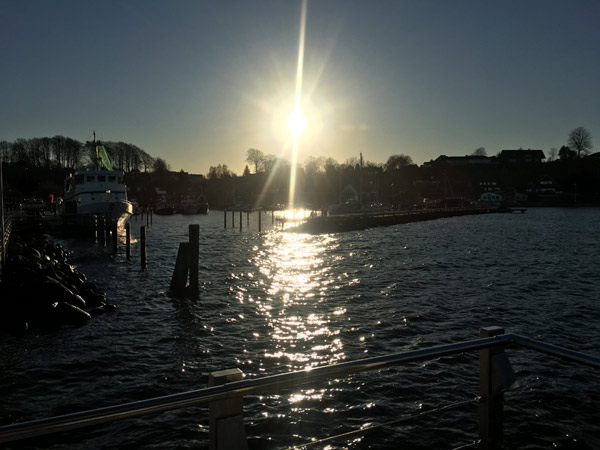 Langballigau im Gegenlicht